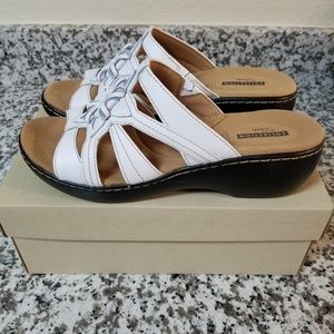 SOLD *Brand New* Clarks White Leather Clog Sandals